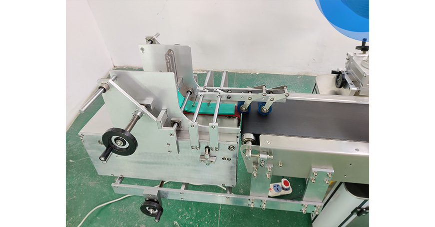 ST11500 Full Automatic Flat Surface Labeling Machine for Card Bag