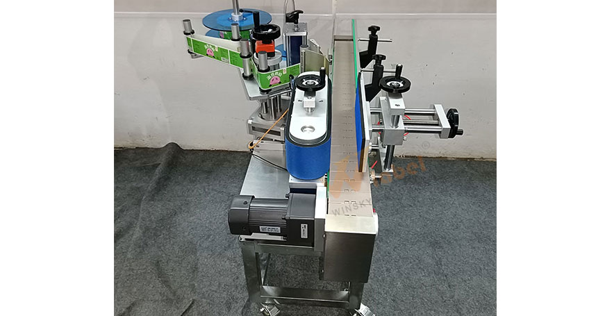 Right To Left Automatic Small Desktop Round Bottle Labeling Machine